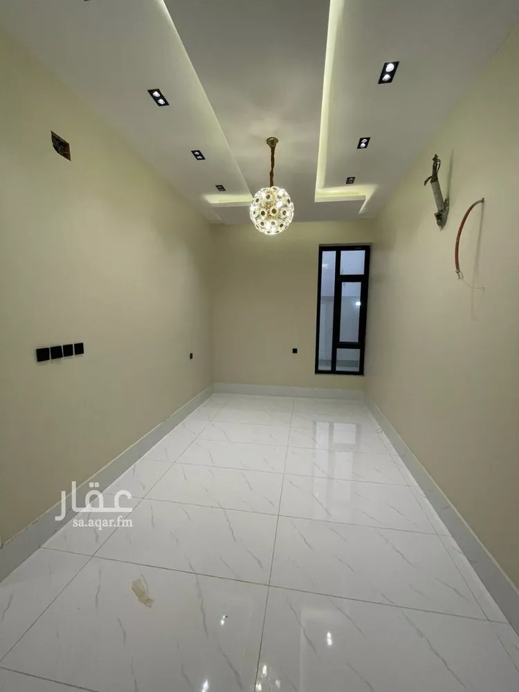 دور للبيع في شارع ميمونة بنت الحارث, حي الزهور, مدينة صامطة, منطقة جازان صورة 4