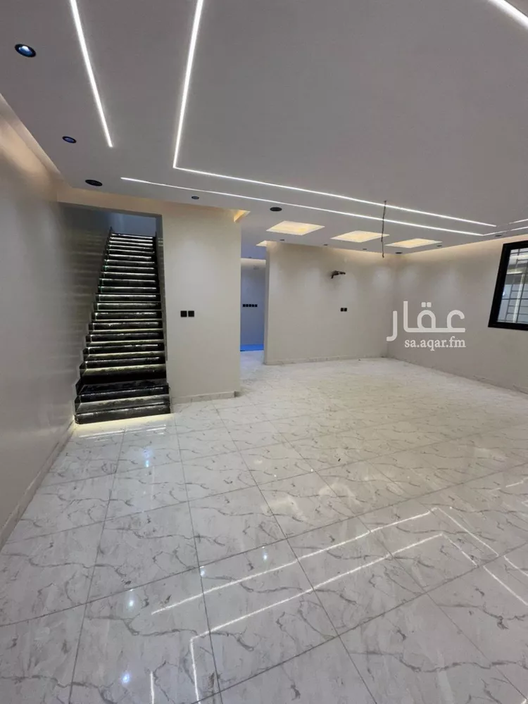 فيلا للبيع في شارع ميمونة بنت الحارث, حي الزهور, مدينة صامطة, منطقة جازان صورة 2