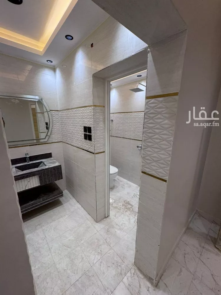 فيلا للبيع في شارع ميمونة بنت الحارث, حي الزهور, مدينة صامطة, منطقة جازان 6