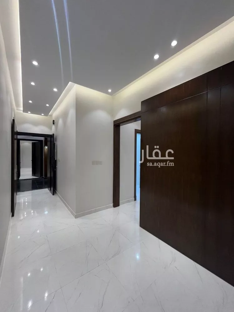 شقة للبيع في شارع العلاء ابن وهب, حي المطار, مدينة جازان, منطقة جازان صورة 3