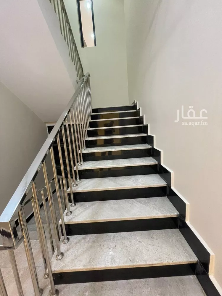 دور للبيع في شارع ميمونة بنت الحارث, حي الزهور, مدينة صامطة, منطقة جازان 7