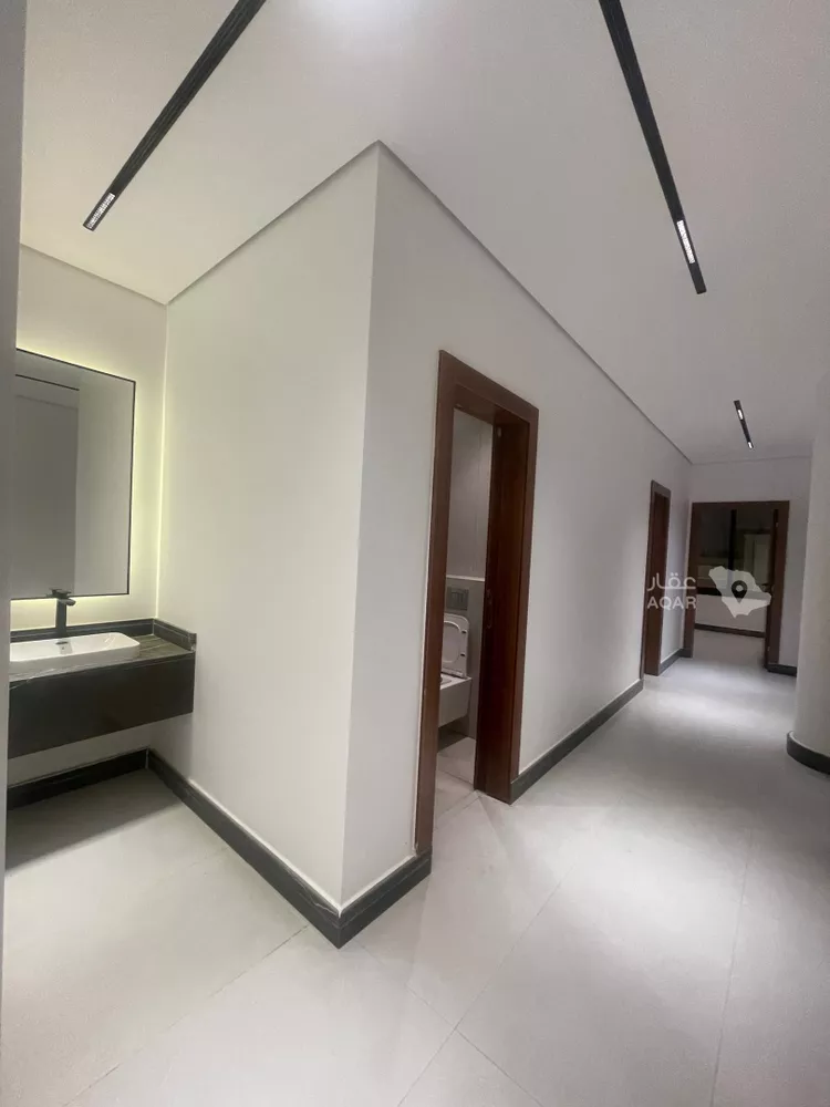 Floor for Rent in Riyadh At Taawon 18