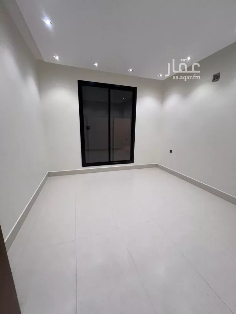 Floor for Sale in Riyadh Tuwaiq 8