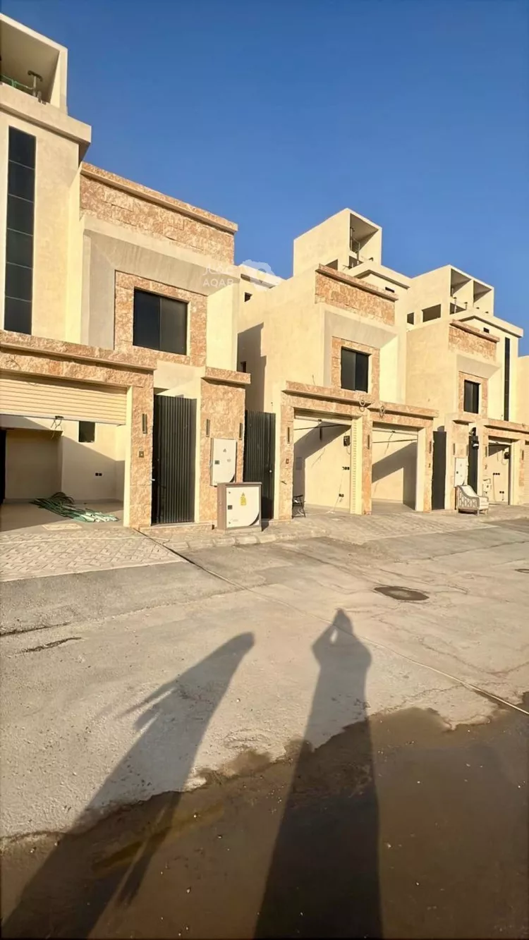 Floor for Sale in Riyadh Dirab