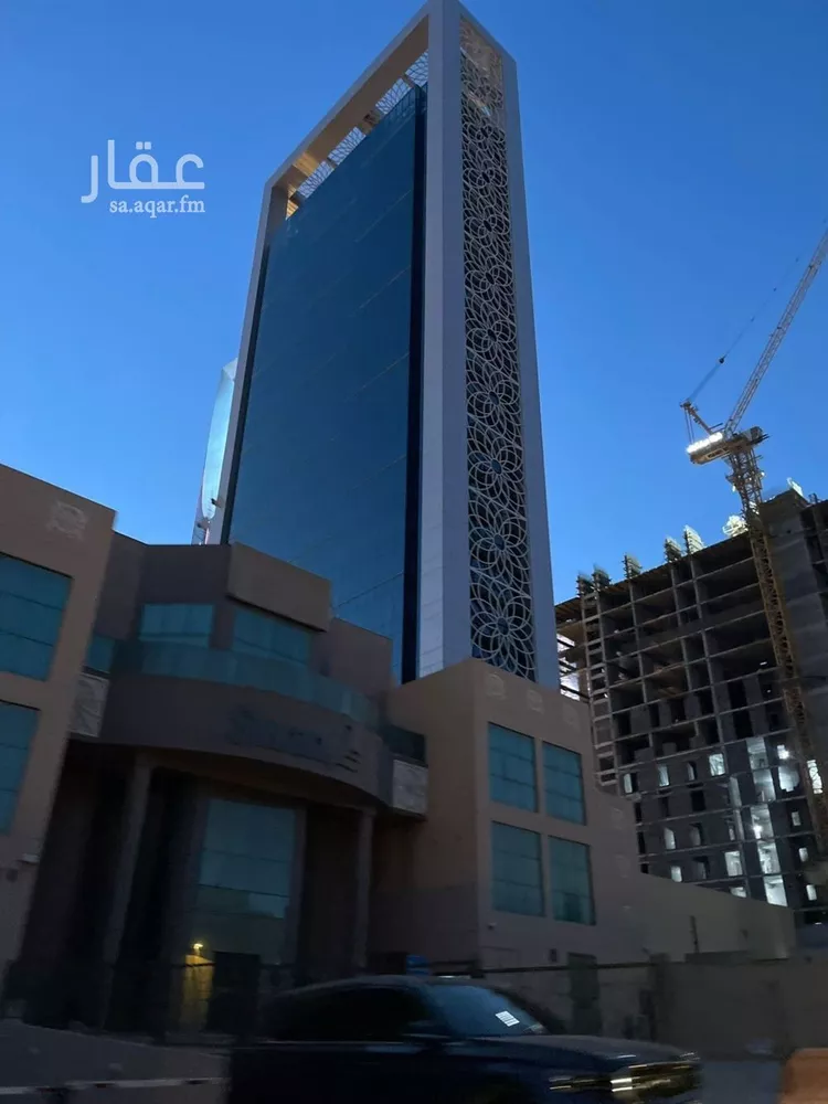 عمارة للإيجار في شارع عبدالله بن زمعة, حي العليا, مدينة الرياض, منطقة الرياض صورة 2