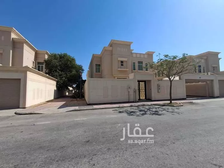 فيلا للبيع في شارع شارع الريان 4, حي جلمودة, مدينة مدينه الجبيل الصناعيه, المنطقة الشرقية
