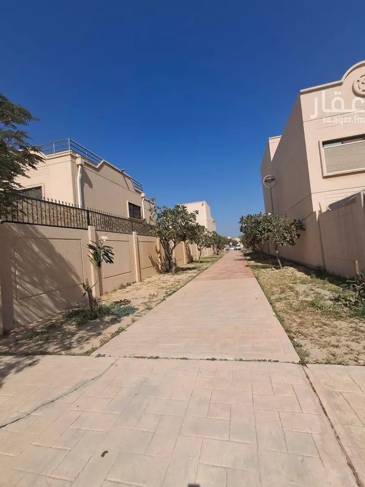 فيلا للبيع في شارع البريكة, حي جلمودة, مدينة مدينه الجبيل الصناعيه, المنطقة الشرقية صورة 3