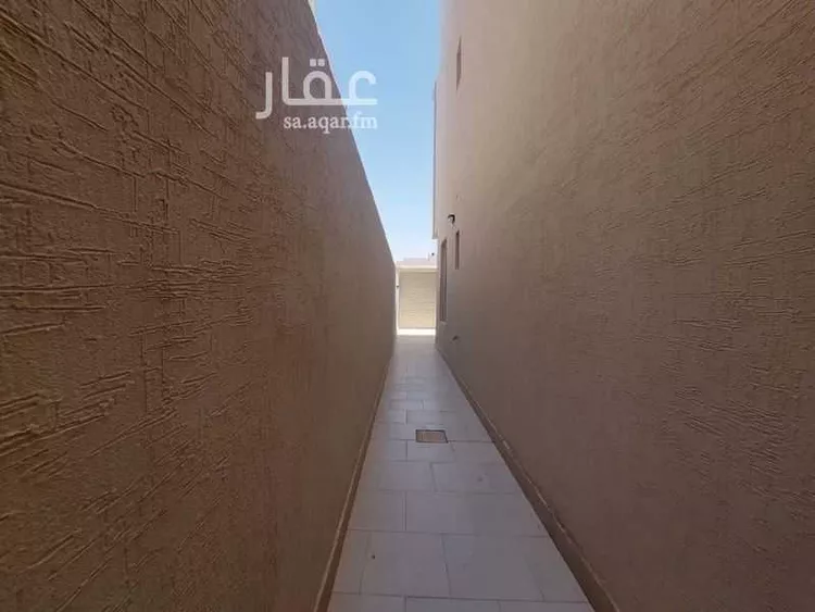 دور للبيع في شارع يحيى الزبيدي, حي العارض, مدينة الرياض, منطقة الرياض صورة 2