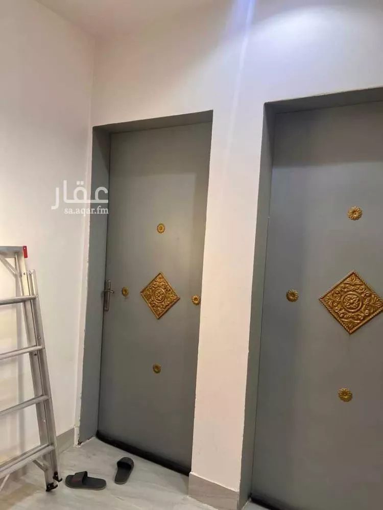 دور للبيع في شارع محمد بن الأزهر, حي بدر, مدينة الرياض, منطقة الرياض 7