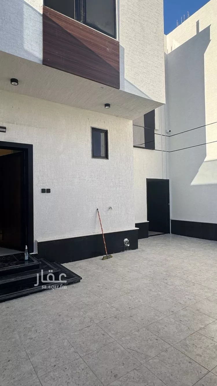 دور للبيع في شارع بندر بن الحسين, حي الرانوناء, مدينة المدينه المنوره, منطقة المدينة المنورة