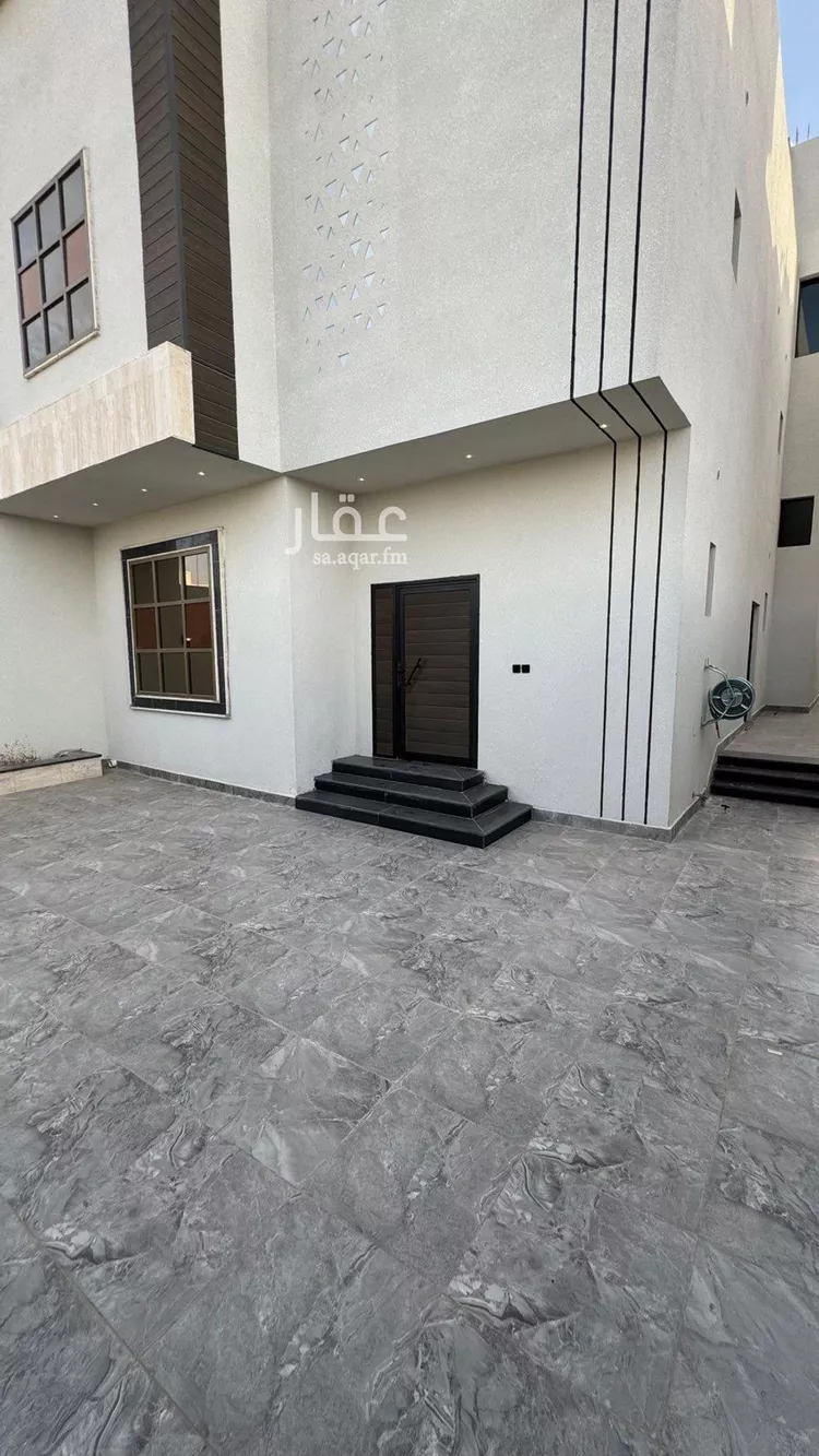 فيلا للبيع في شارع عبد الرزاق بن همام بن نافع, حي نبلاء, مدينة المدينه المنوره, منطقة المدينة المنورة صورة 2