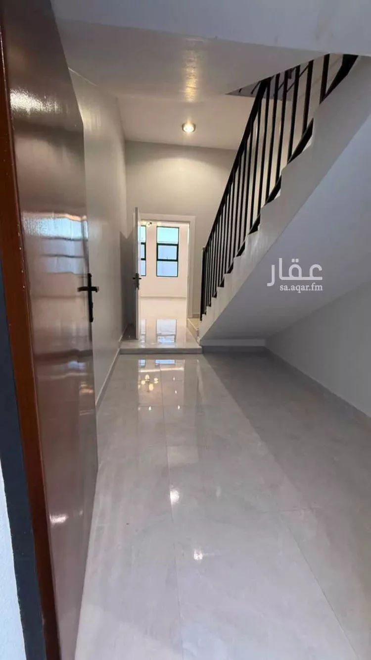Floor for Sale in Hail An Naqrah 21