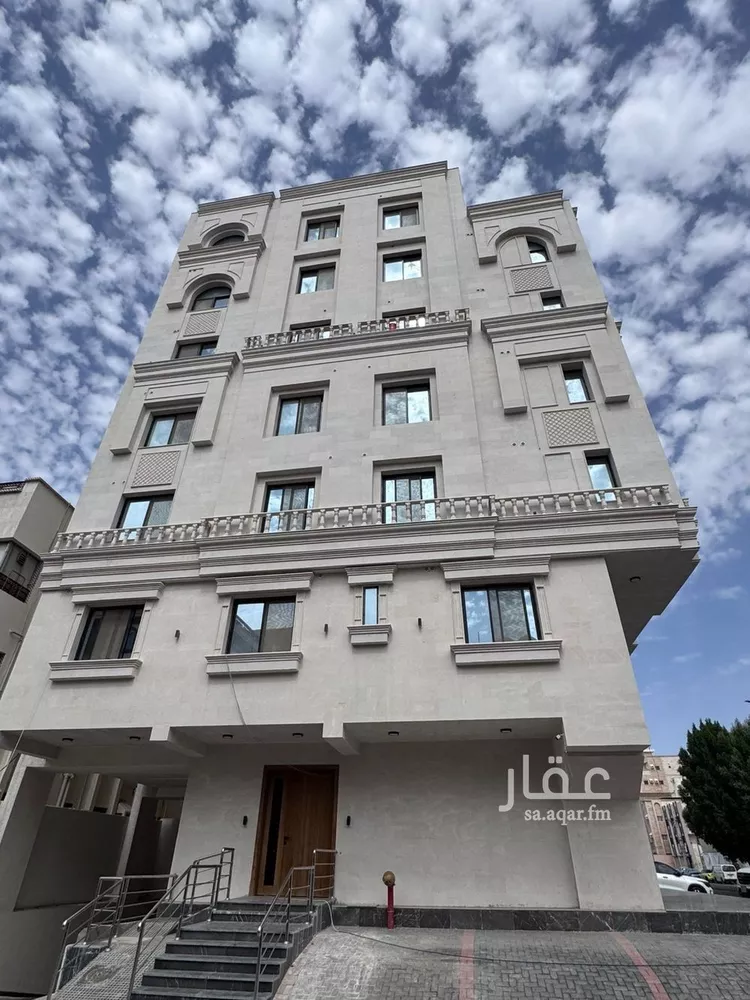 عمارة للبيع في شارع ابراهيم شكر, حي البوادي, مدينة جدة, منطقة مكة المكرمة صورة 2