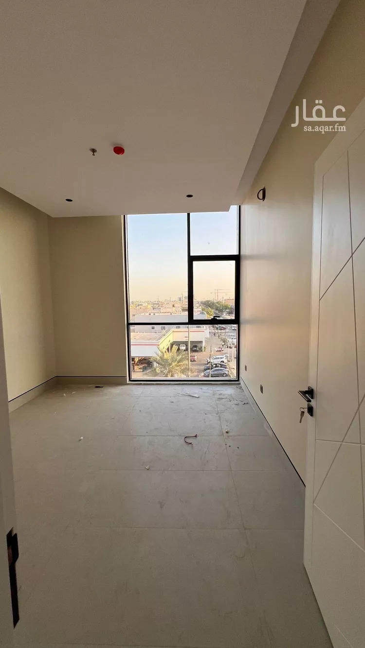 شقة للبيع في شارع احمد بن عبد العزيز, حي الملك فهد, مدينة الرياض, منطقة الرياض صورة 2