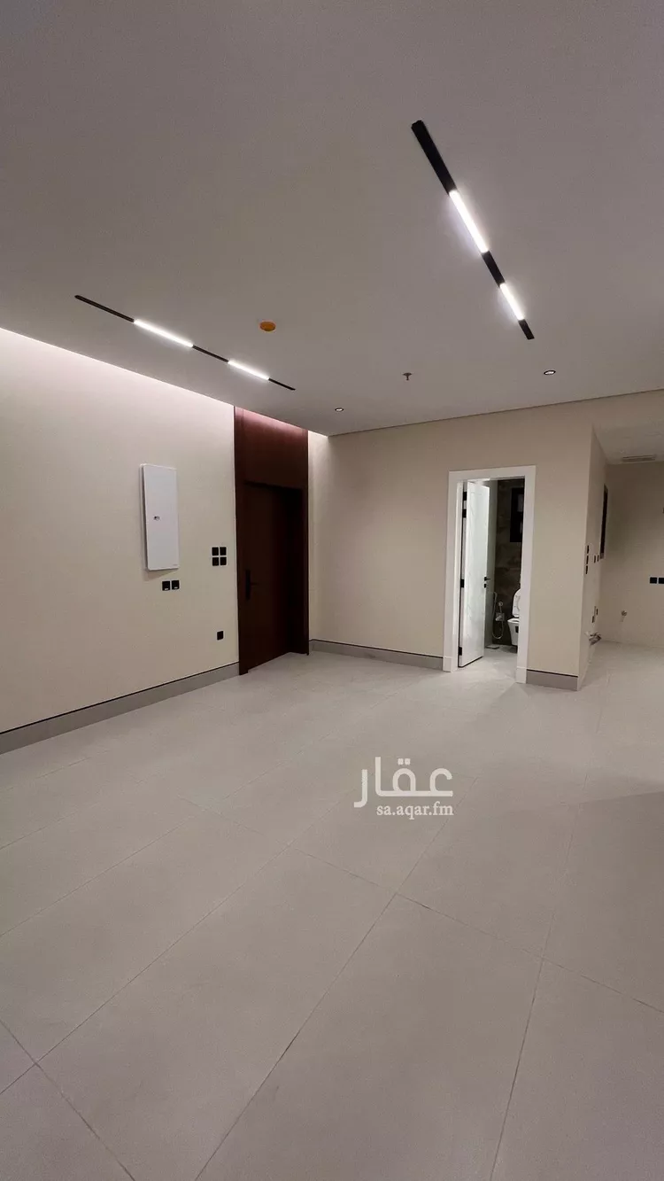 شقة للبيع في شارع احمد بن عبد العزيز, حي الملك فهد, مدينة الرياض, منطقة الرياض صورة 2