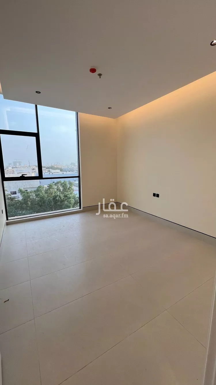 شقة للبيع في شارع الأمير نايف بن عبدالعزيز, حي الملك فهد, مدينة الرياض, منطقة الرياض صورة 3