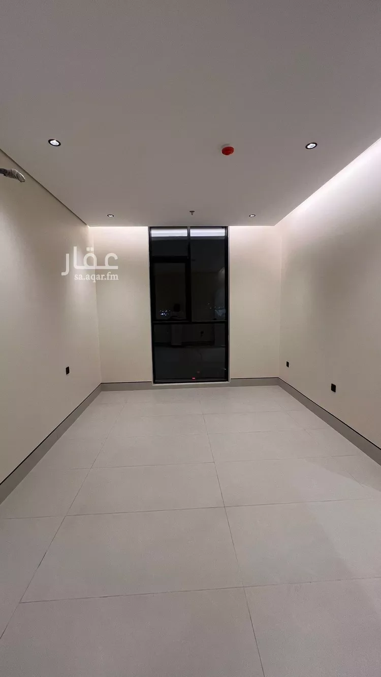 شقة للبيع في شارع احمد بن عبد العزيز, حي الملك فهد, مدينة الرياض, منطقة الرياض صورة 3