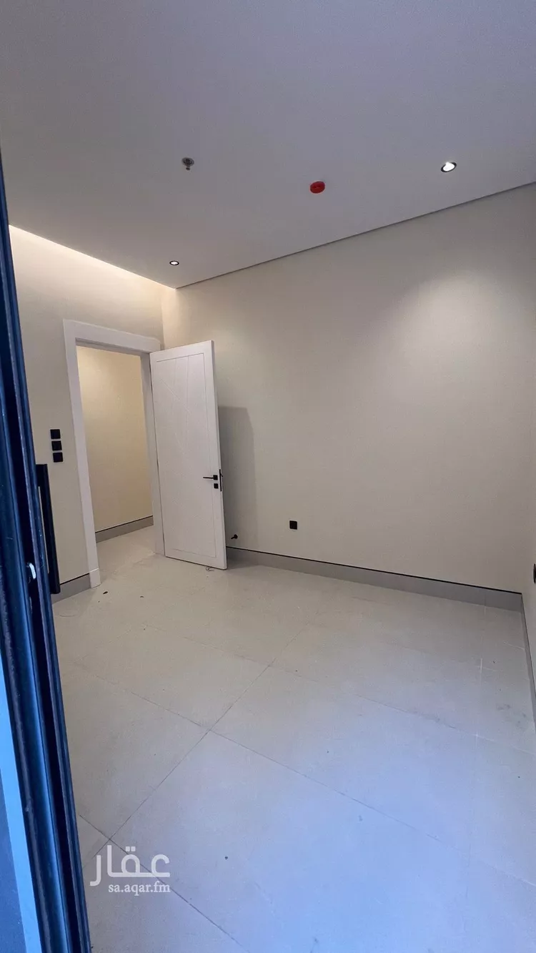 شقة للبيع في شارع المغيره بن شعبة, حي الملك فهد, مدينة الرياض, منطقة الرياض صورة 2