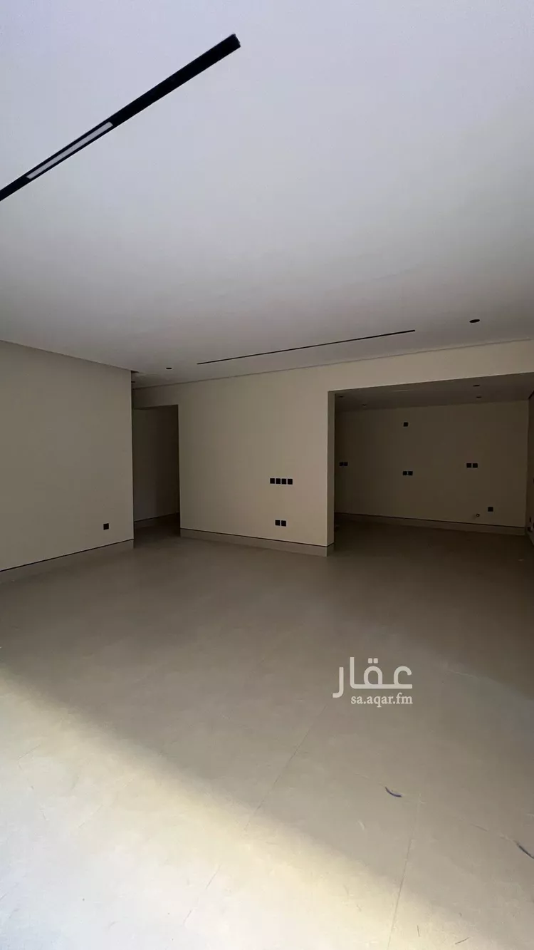 دور للبيع في شارع الامير نايف بن عبد العزيز, حي الملك فهد, مدينة الرياض, منطقة الرياض صورة 4