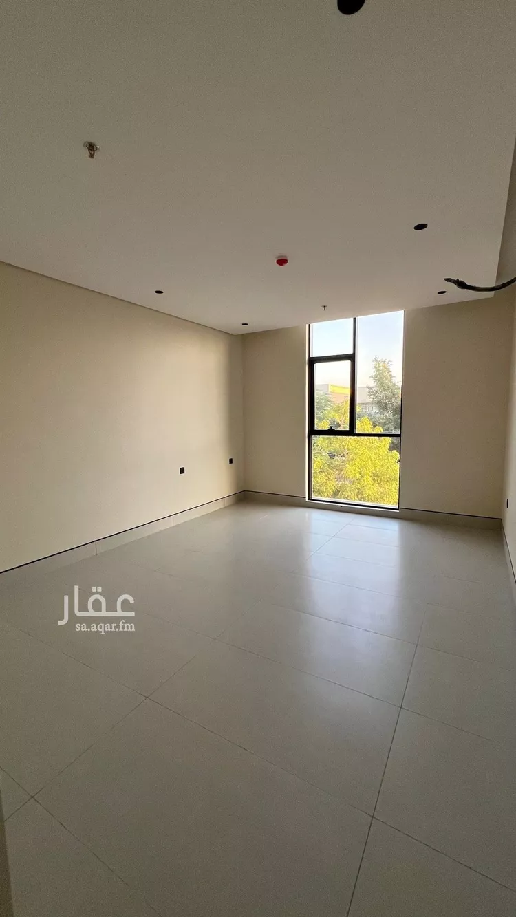 شقة للبيع في شارع المغيره بن شعبه, حي الملك فهد, مدينة الرياض, منطقة الرياض