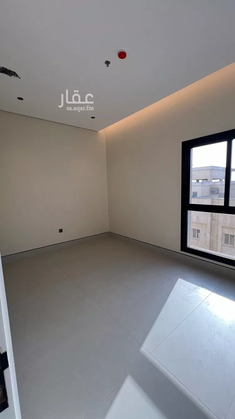 شقة للبيع في شارع الأمير نايف بن عبدالعزيز, حي الملك فهد, مدينة الرياض, منطقة الرياض صورة 2