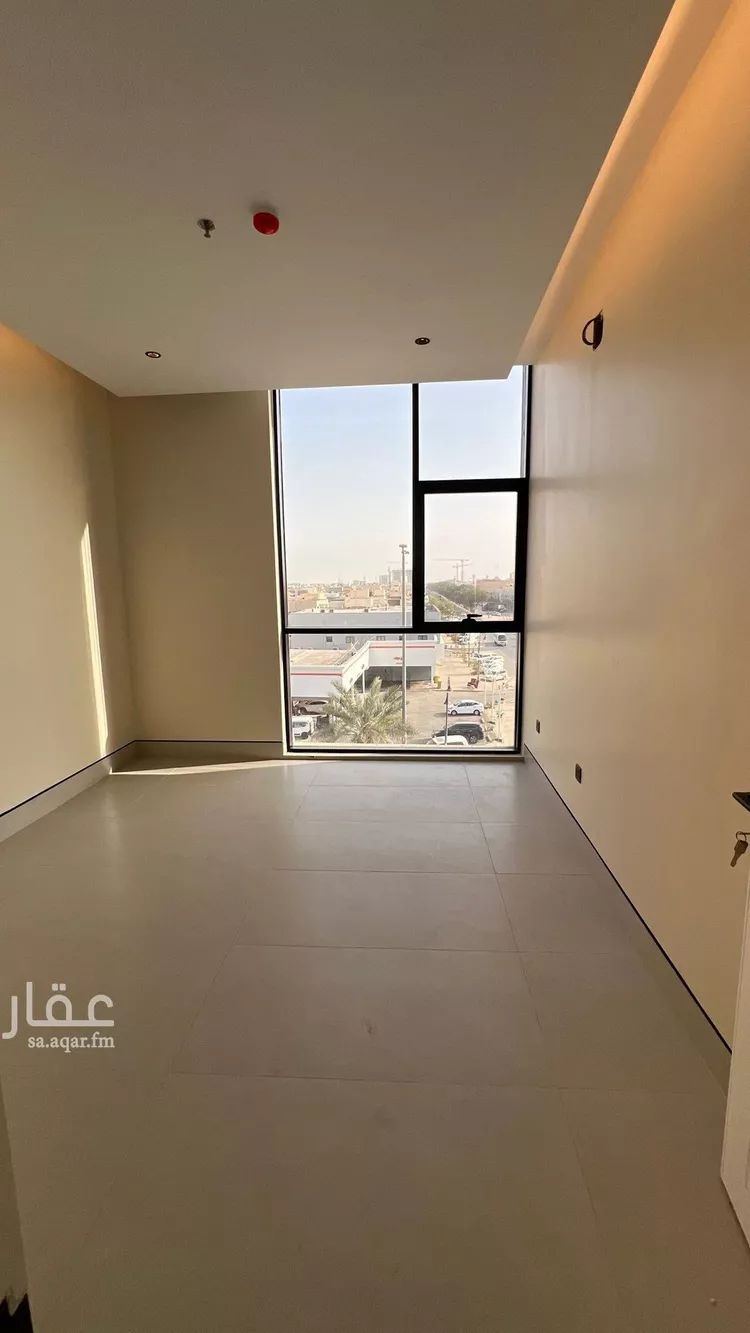 شقة للبيع في شارع احمد بن عبد العزيز, حي الملك فهد, مدينة الرياض, منطقة الرياض صورة 3