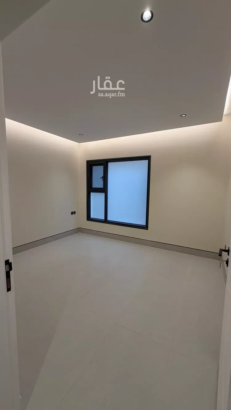 Floor for Sale in Riyadh King Fahd 9