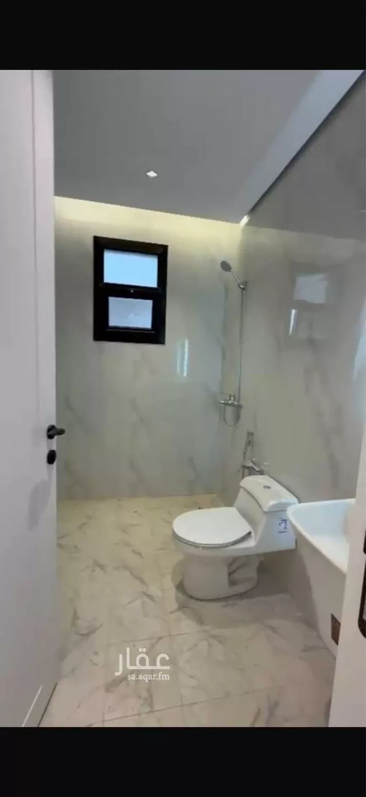 Floor for Rent in Riyadh Ar Rimal 11