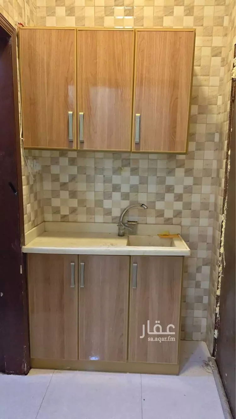 شقة للإيجار في شارع جبل الدخان, حي ظهرة لبن, مدينة الرياض, منطقة الرياض