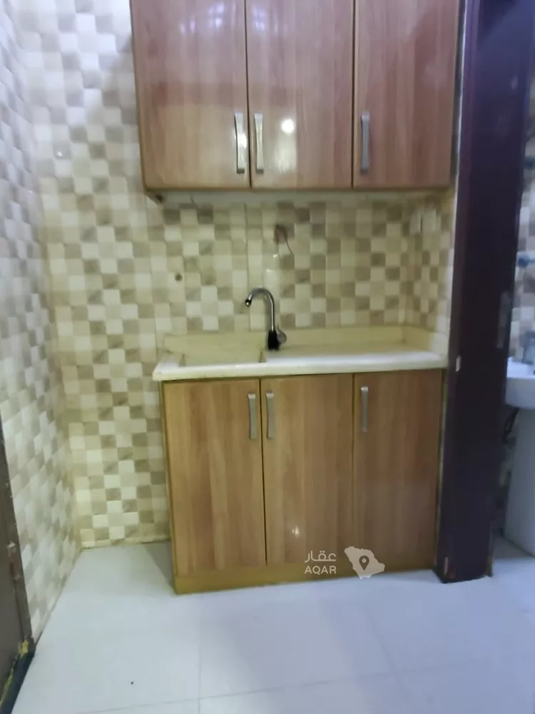 شقة للإيجار في شارع جبل الدخان, حي ظهرة لبن, مدينة الرياض, منطقة الرياض
