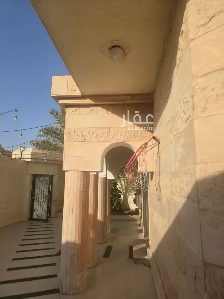 عمارة للبيع في شارع ابو فرج الاصفهاني, حي المنار, مدينة الدمام, المنطقة الشرقية صورة 2