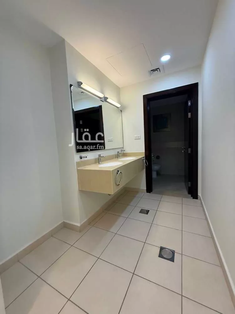 فيلا للبيع في شارع شارع الريحان 5, مدينة مدينه الجبيل الصناعيه, المنطقة الشرقية صورة 5