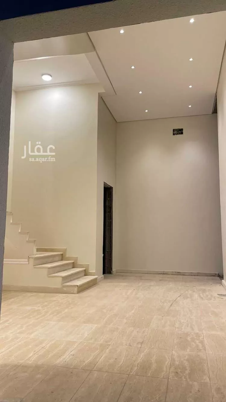 Shop for Rent in Medina King Fahd صورة 4