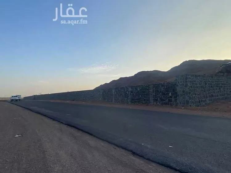 مزرعة للبيع في حي المدينة الصناعية, مدينة المدينة المنورة, منطقة المدينة المنورة