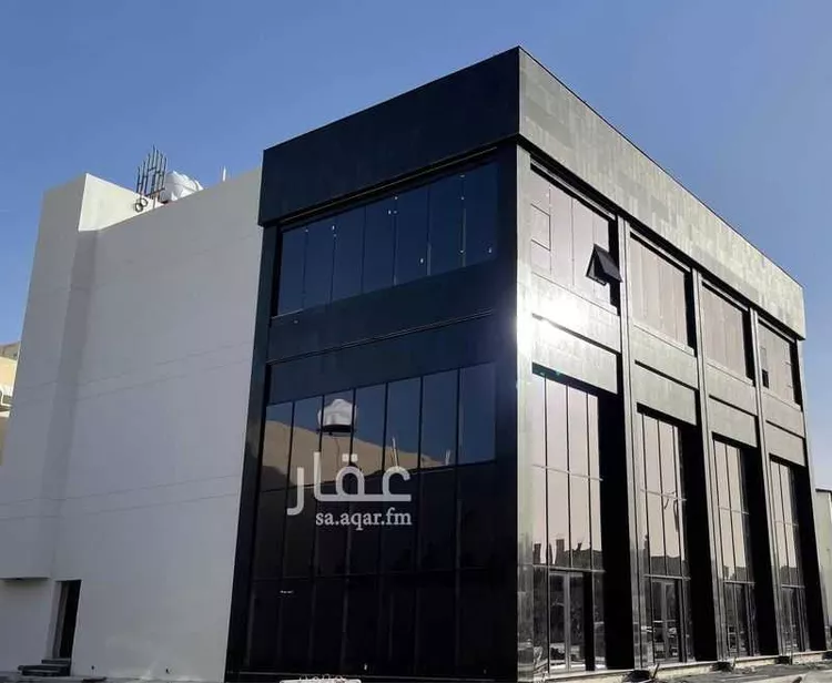 Shop for Rent in Medina King Fahd صورة 3