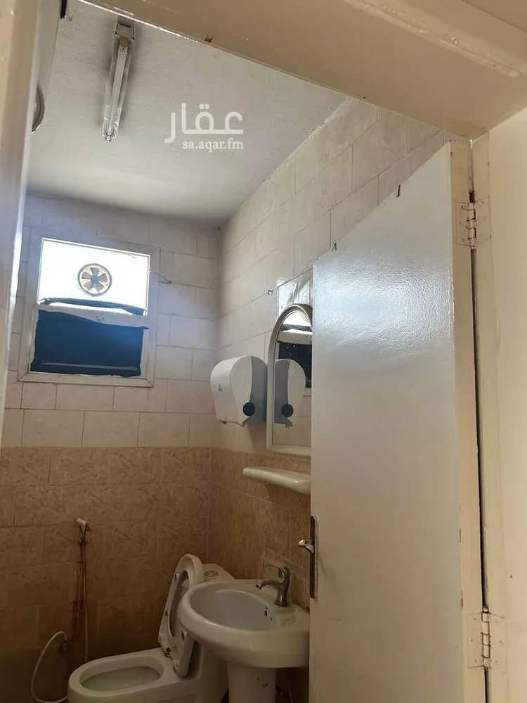 دور للإيجار في شارع عبدالواحد البقال, حي الدار البيضاء, مدينة الرياض, منطقة الرياض صورة 3