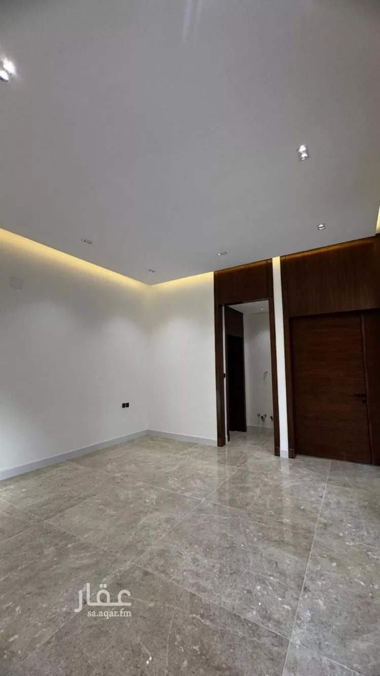 فيلا للبيع في شارع فؤاد محمد عمر توفيق, حي المهدية, مدينة الرياض, منطقة الرياض صورة 4