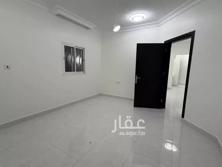 فيلا للبيع في شارع الجباني, حي الدار البيضاء, مدينة الرياض, منطقة الرياض صورة 4