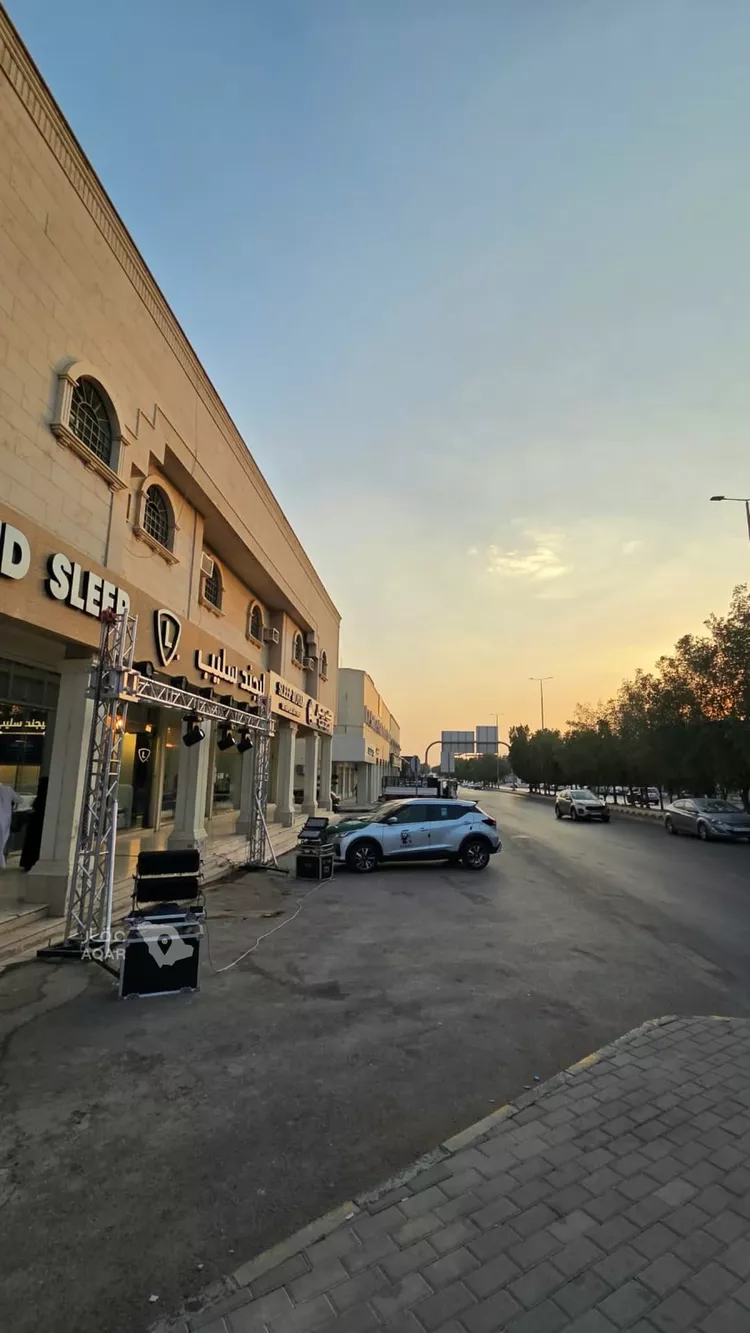 أرض للبيع في شارع حسن بن محمد المالكي, حي السلام, مدينة الرياض, منطقة الرياض 5
