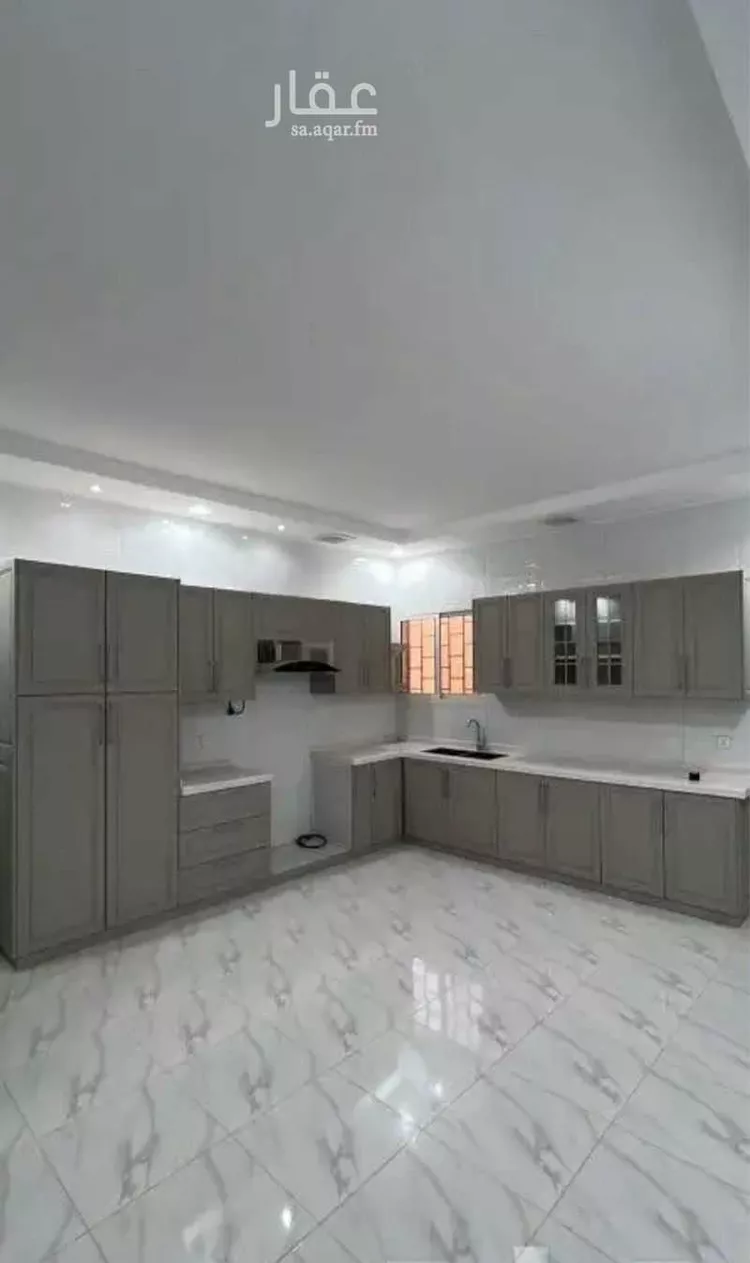 فيلا للبيع في حي النقيب الجنوبي, مدينة بريده, منطقة القصيم صورة 3