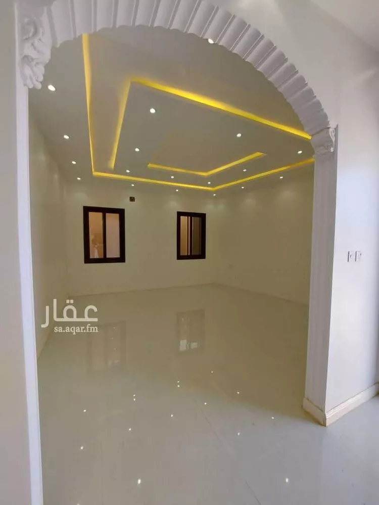 فيلا للبيع في شارع نسيرة, حي الغنامية, مدينة الرياض, منطقة الرياض صورة 2