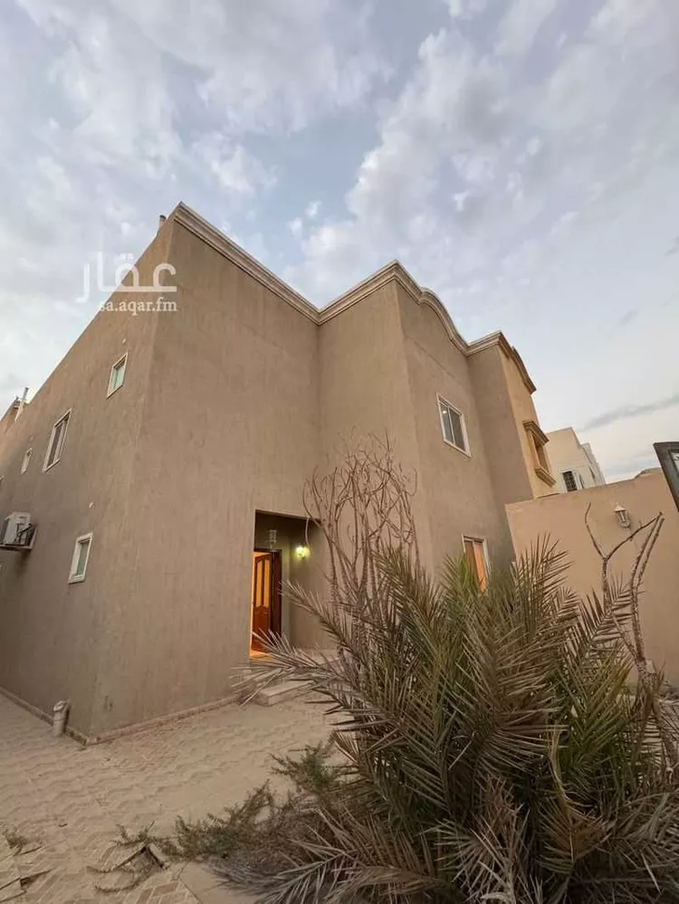 فيلا للبيع في شارع العزيزيه, حي الدوحة الجنوبية, مدينة الظهران, المنطقة الشرقية صورة 2