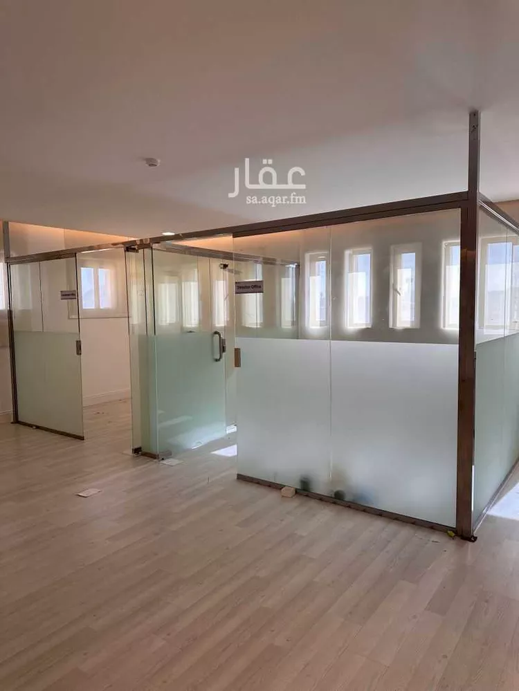 مكتب تجاري للإيجار في شارع خليفة رسول الله ابي بكر الصديق, حي القبلتين, مدينة المدينة المنورة, منطقة المدينة المنورة صورة 2