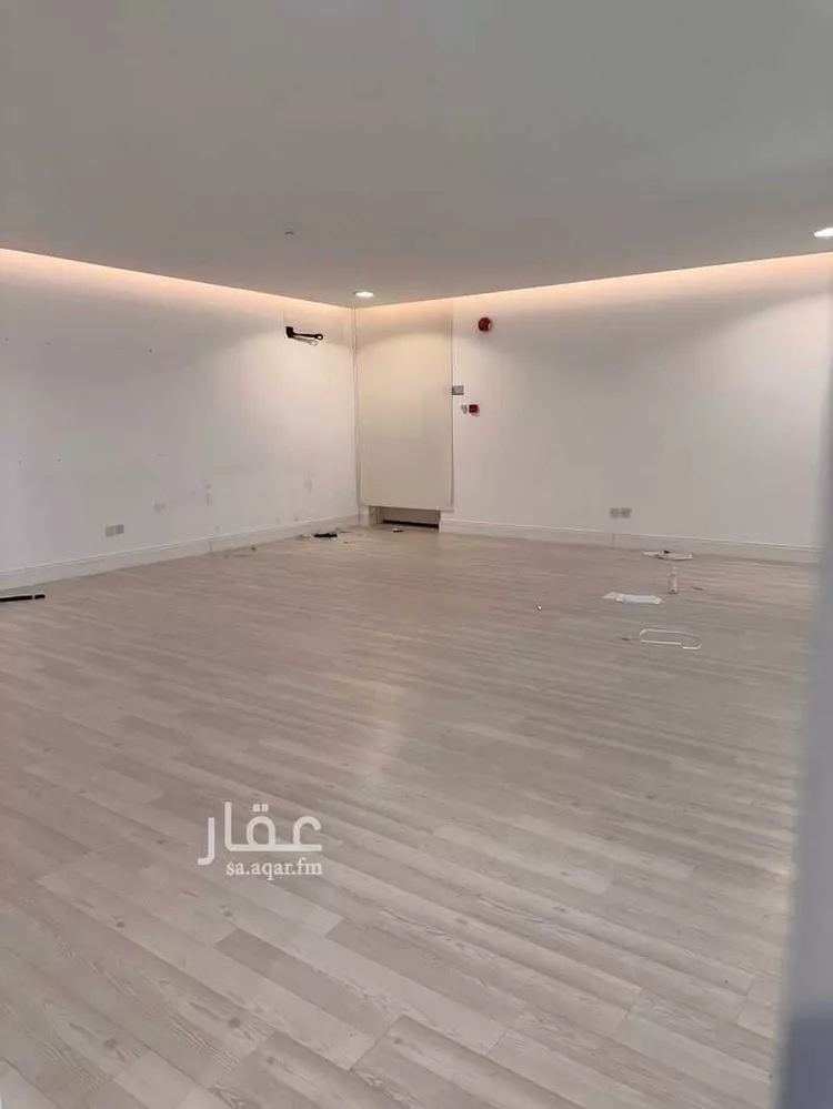 مكتب تجاري للإيجار في شارع خليفة رسول الله ابي بكر الصديق, حي القبلتين, مدينة المدينة المنورة, منطقة المدينة المنورة صورة 4