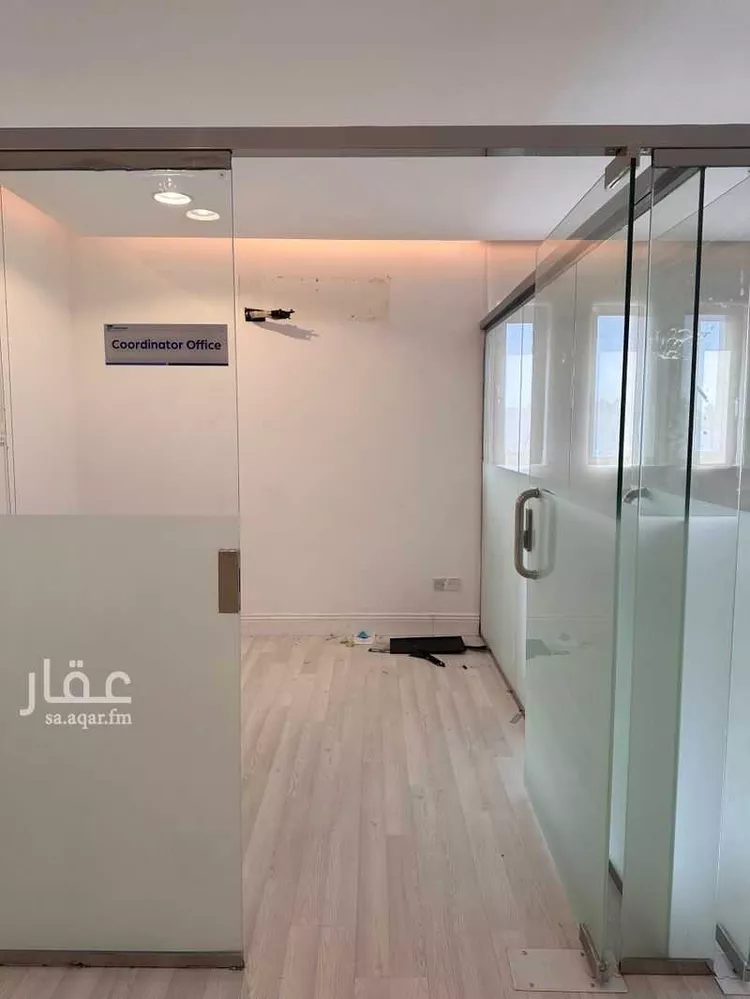 مكتب تجاري للإيجار في شارع خليفة رسول الله ابي بكر الصديق, حي القبلتين, مدينة المدينة المنورة, منطقة المدينة المنورة صورة 5