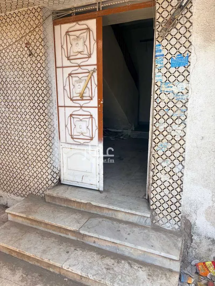 عمارة للبيع في شارع محمد بن عيسى الهلالي, حي قربان, مدينة المدينة المنورة, منطقة المدينة المنورة صورة 2