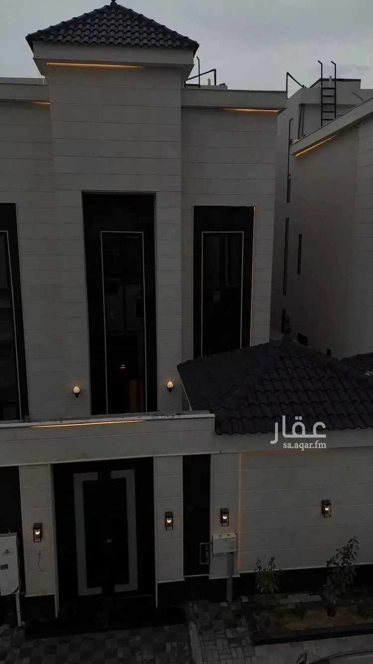 فيلا للبيع في شارع الربيعه, حي الصواري, مدينة الخبر, المنطقة الشرقية صورة 2