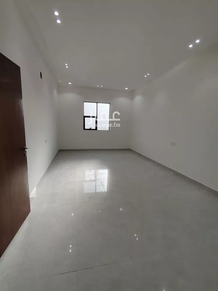 دور للبيع في شارع المرقش الأصغر, حي العريجاء الغربي, مدينة الرياض, منطقة الرياض صورة 5