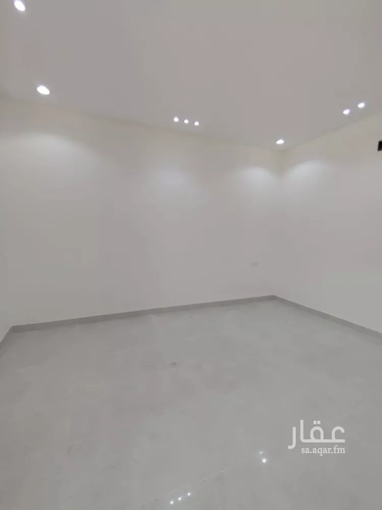 دور للبيع في شارع المرقش الأصغر, حي العريجاء الغربي, مدينة الرياض, منطقة الرياض صورة 4