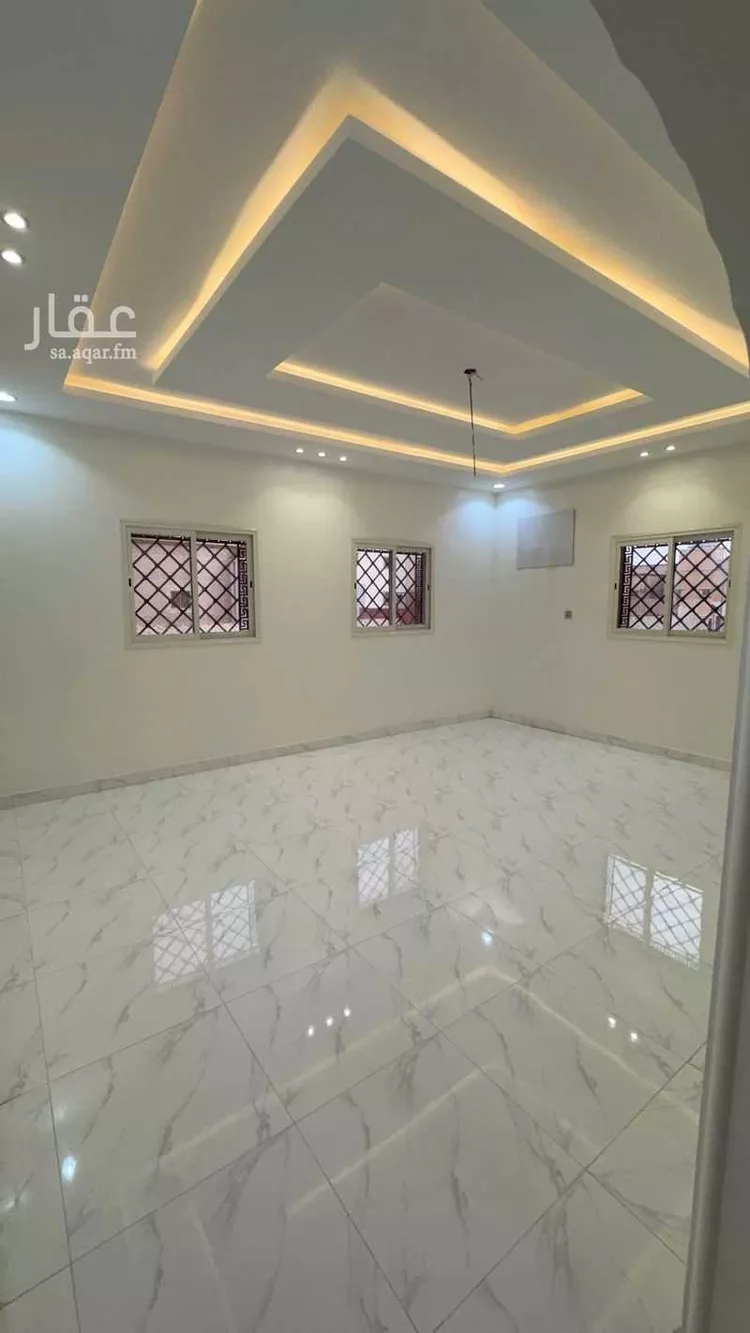 شقة للبيع في شارع عبدالرحمن ابن ثابت الانصاري ، حي الموسى ، خميس مشيط ، خميس مشيط صورة 2